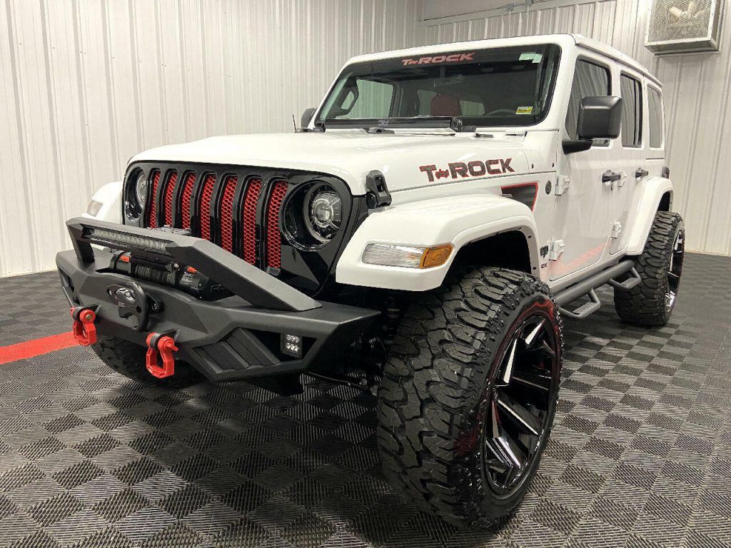 2022 Jeep Wrangler T-ROCK 1 Touch Sky Power Top Unlimited Lifted 4×4