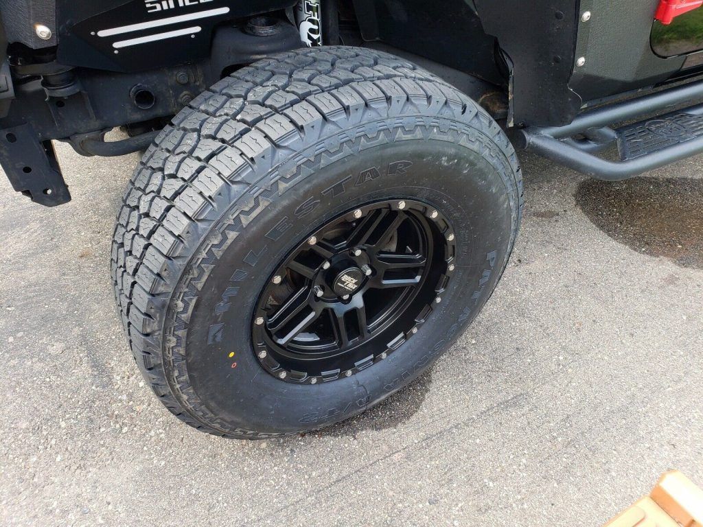 2013 Jeep Wrangler SAHARA