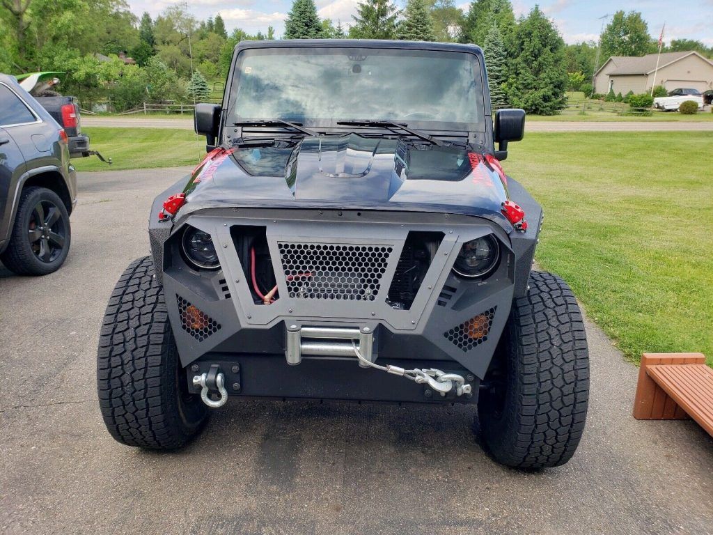 2013 Jeep Wrangler SAHARA