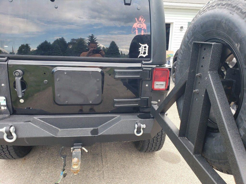2013 Jeep Wrangler SAHARA