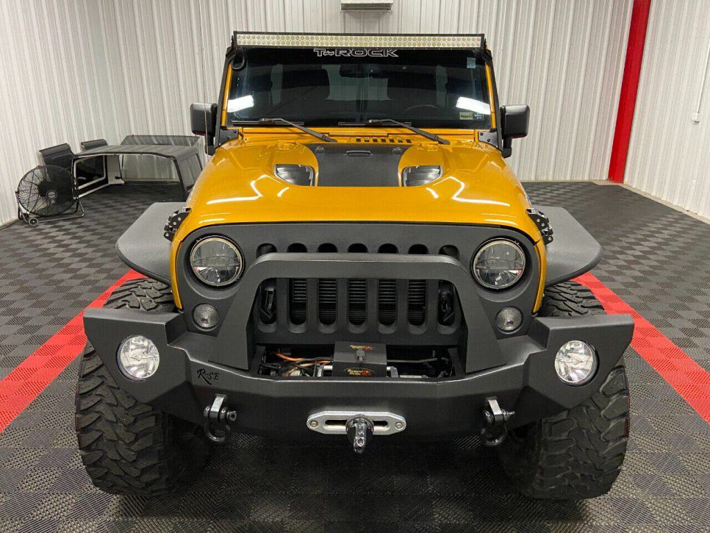 2014 Jeep Wrangler T-ROCK Lifted Amp’d Rubicon 4×4