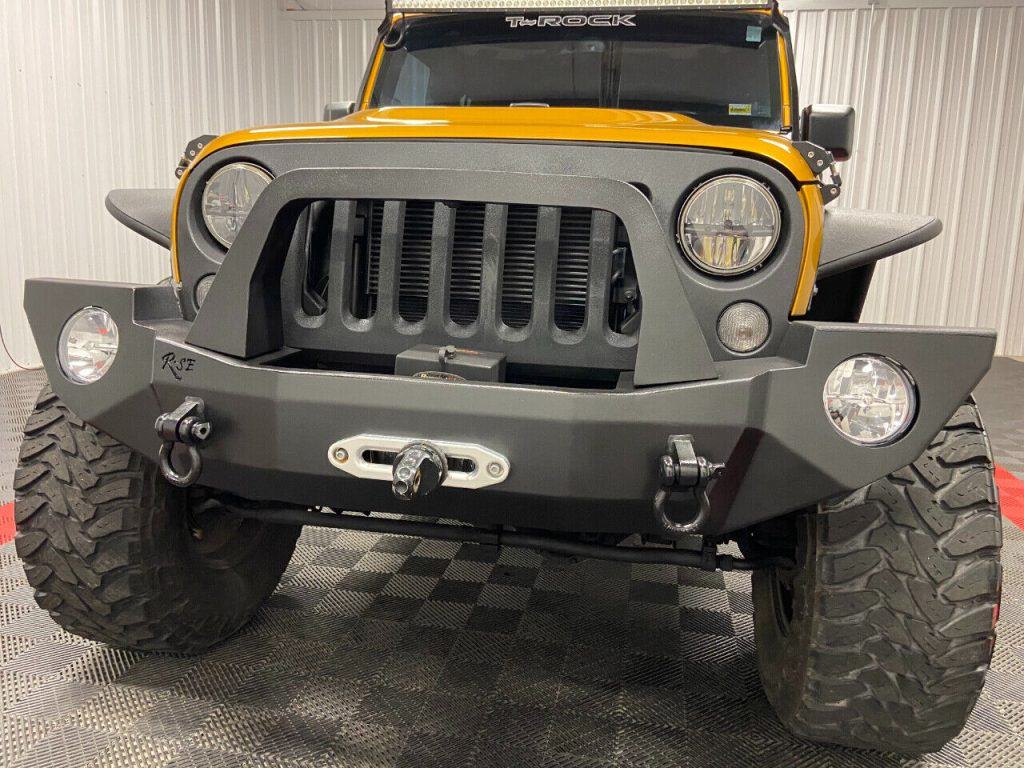 2014 Jeep Wrangler T-ROCK Lifted Amp’d Rubicon 4×4