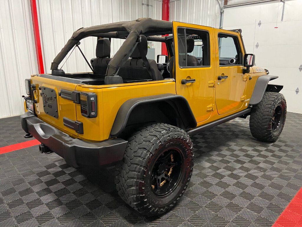 2014 Jeep Wrangler T-ROCK Lifted Amp’d Rubicon 4×4