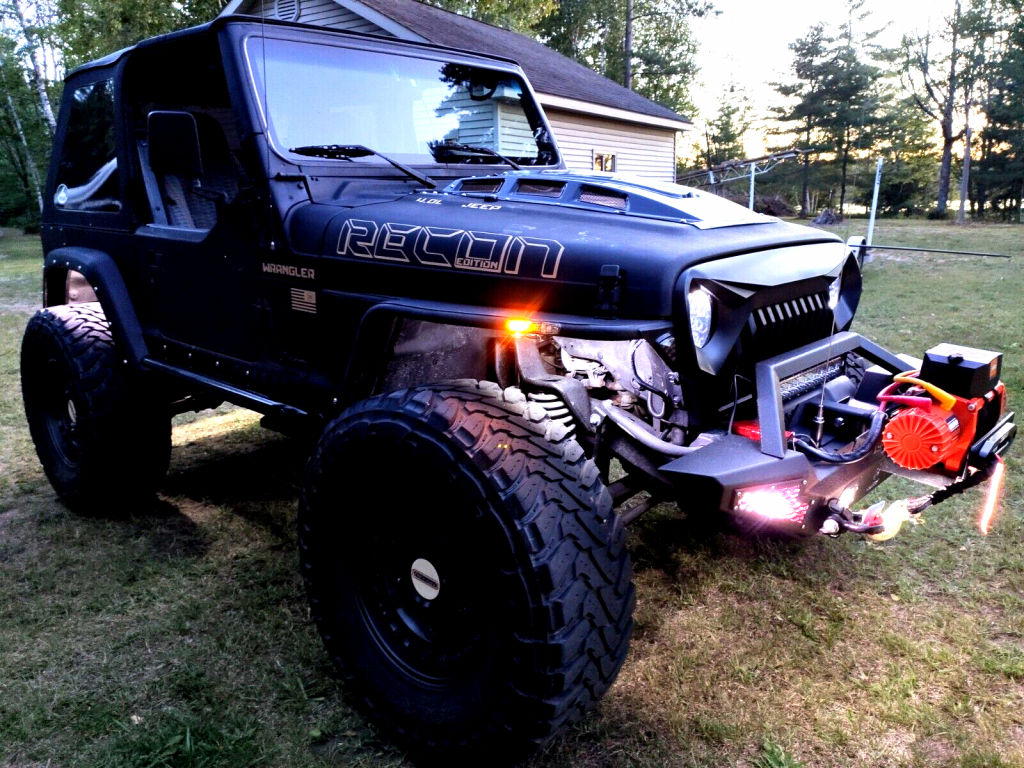 1997 Jeep Wrangler Sport 2dr 4WD SUV