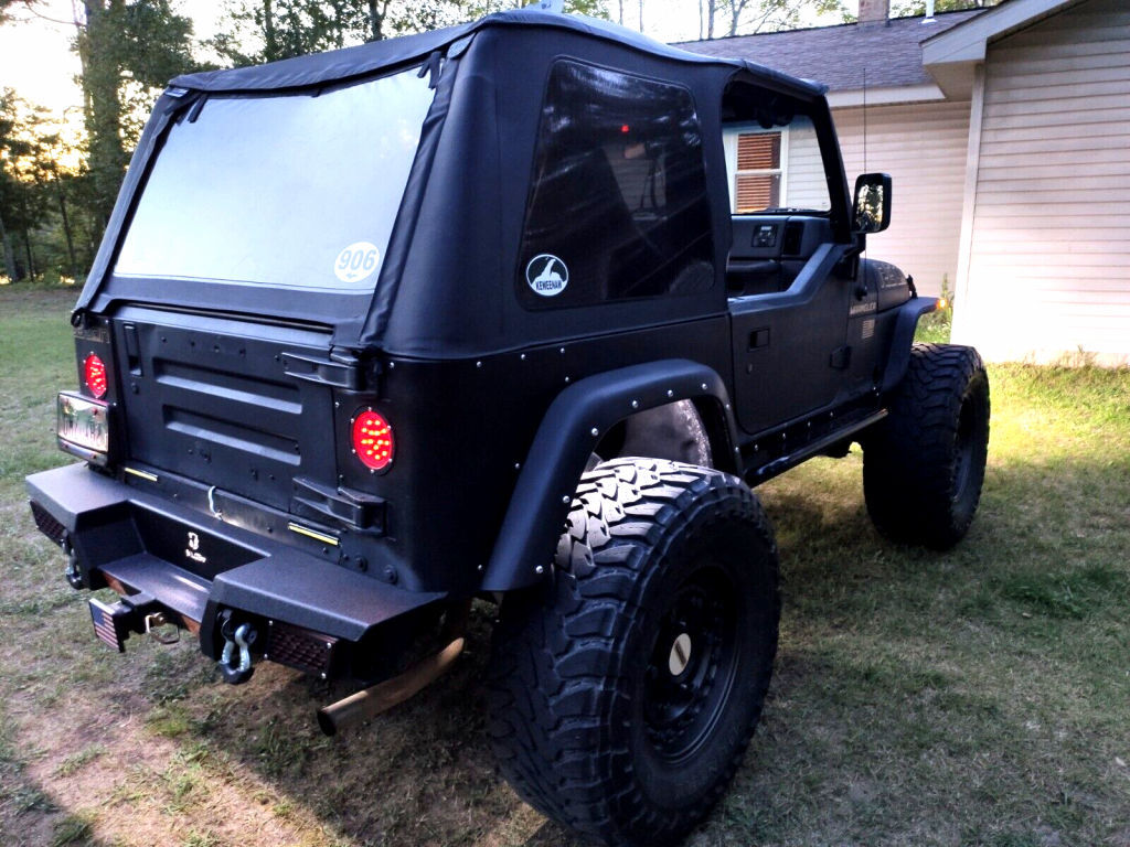 1997 Jeep Wrangler Sport 2dr 4WD SUV