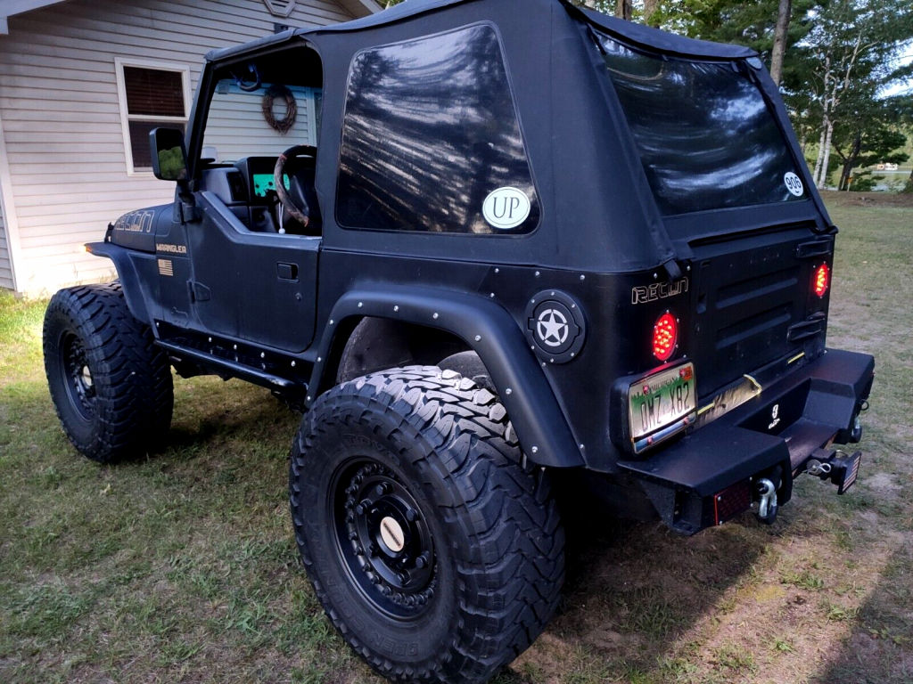 1997 Jeep Wrangler Sport 2dr 4WD SUV