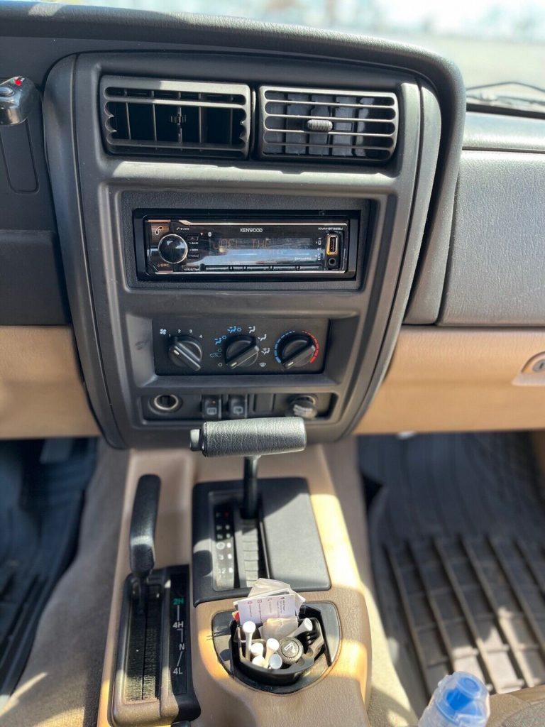 1999 Jeep Cherokee SPORT