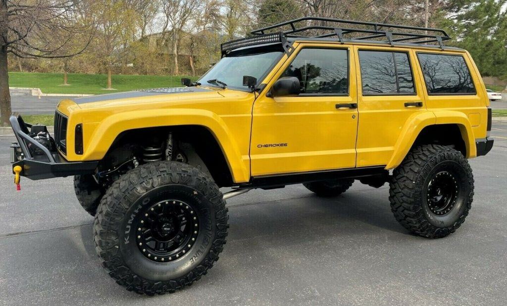 2000 Jeep Cherokee XJ – SUPER CLEAN – BUILT!
