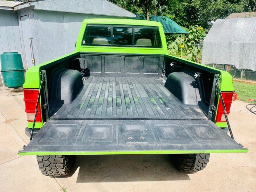 1990 Jeep Comanche PIONEER