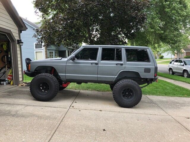 2000 Jeep Cherokee