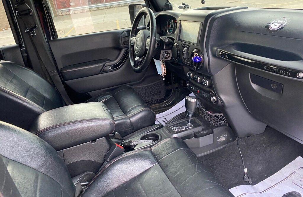 2012 Jeep Wrangler SAHARA