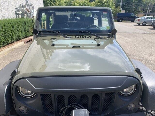 2016 Jeep Wrangler SPORT