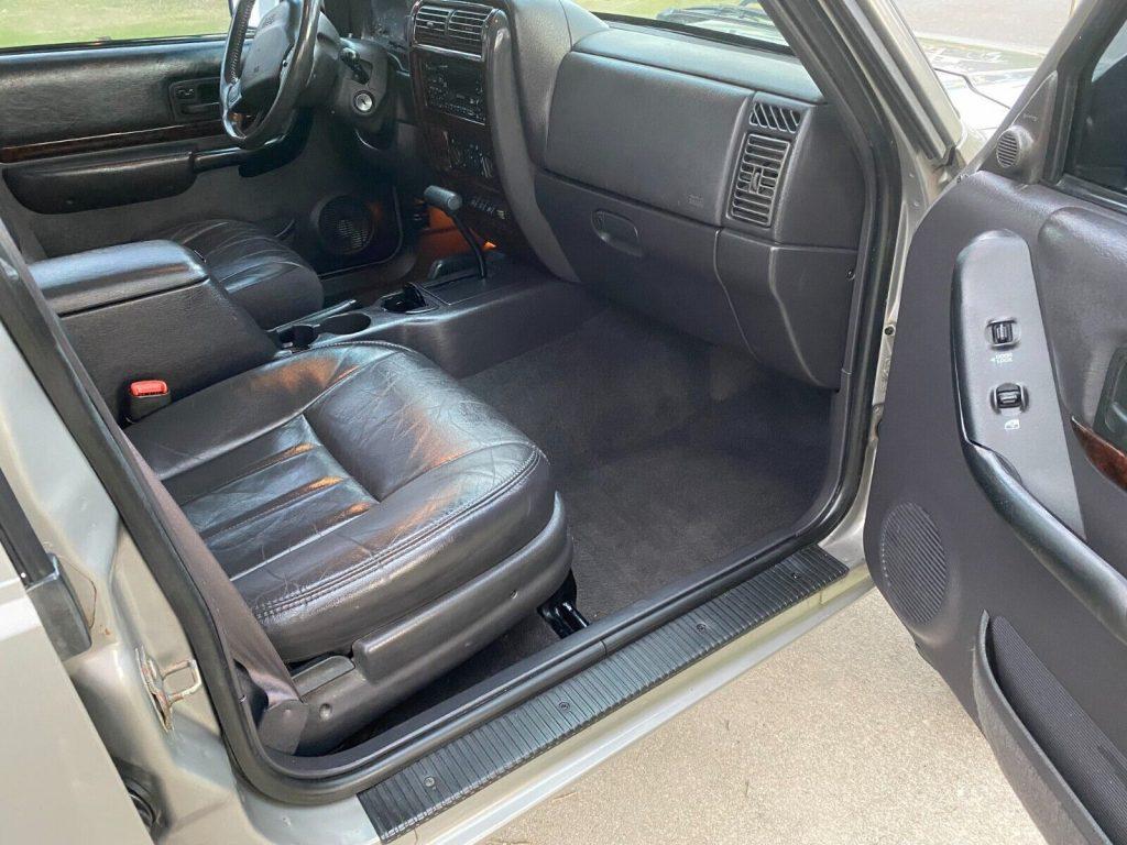 2000 Jeep Cherokee LIMITED