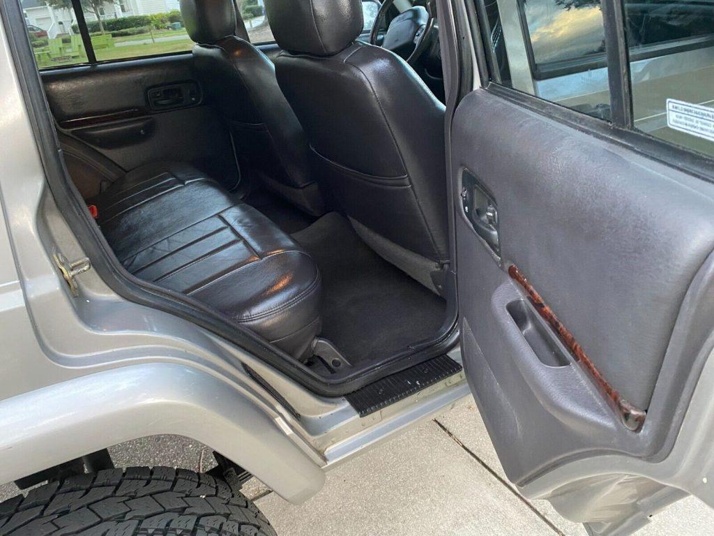2000 Jeep Cherokee LIMITED
