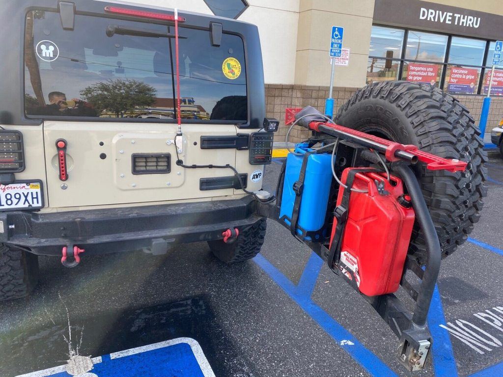 2011 Jeep Wrangler SAHARA