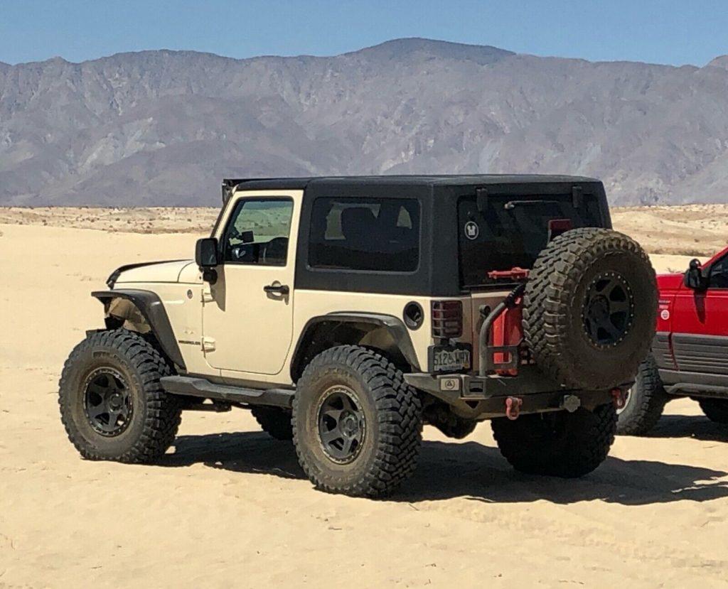 2011 Jeep Wrangler SAHARA