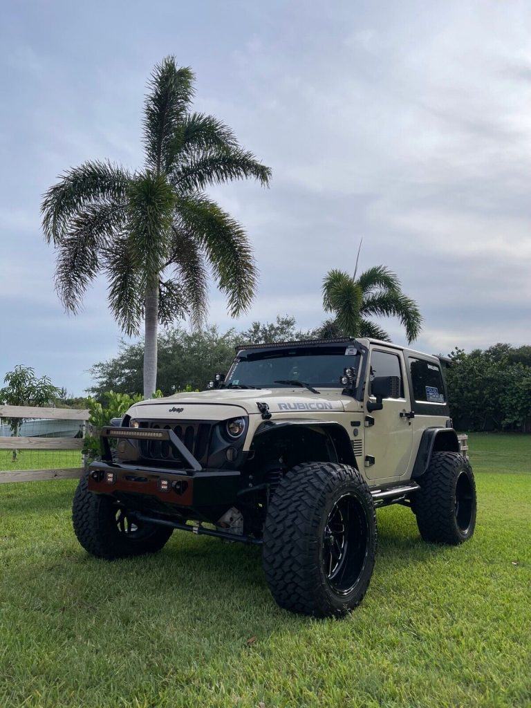 2011 Jeep Wrangler RUBICON