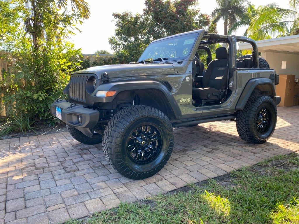 2020 Jeep Wrangler SPORT