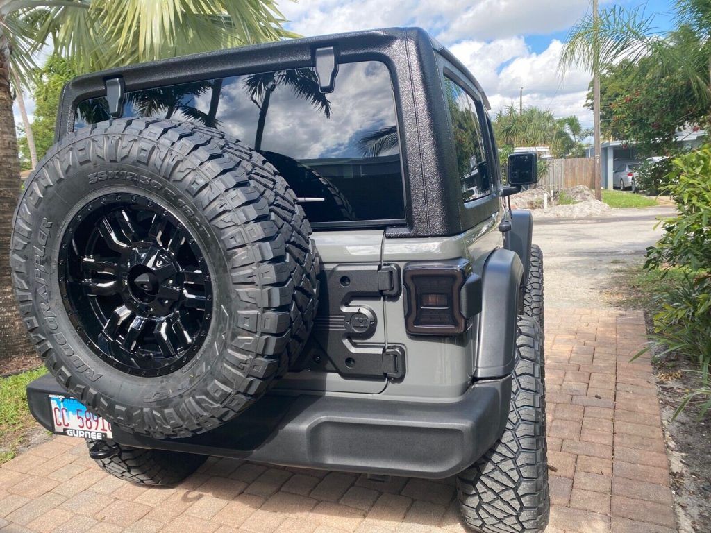2020 Jeep Wrangler SPORT