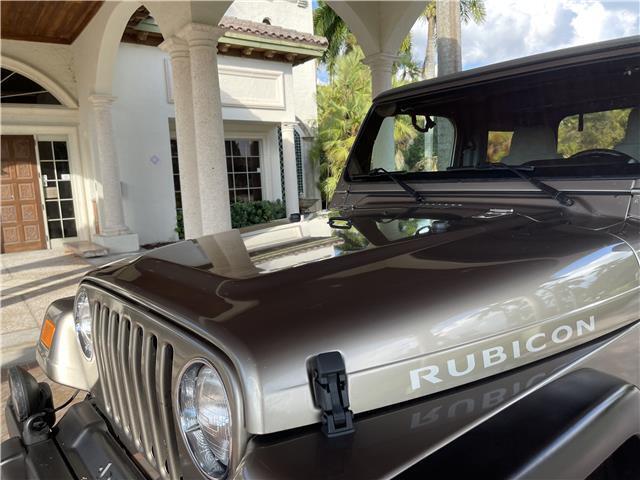 2004 Jeep Wrangler Rubicon NO RUST or Accidents Florida Owned