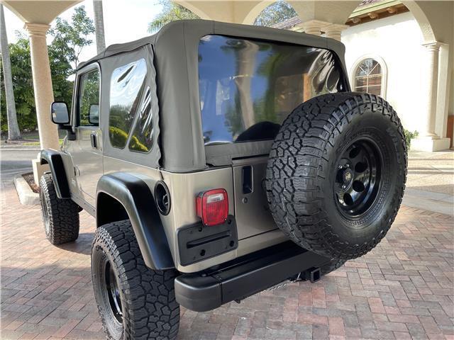 2004 Jeep Wrangler Rubicon NO RUST or Accidents Florida Owned