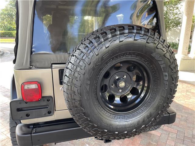 2004 Jeep Wrangler Rubicon NO RUST or Accidents Florida Owned