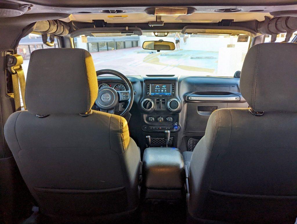2012 Jeep Wrangler Sahara