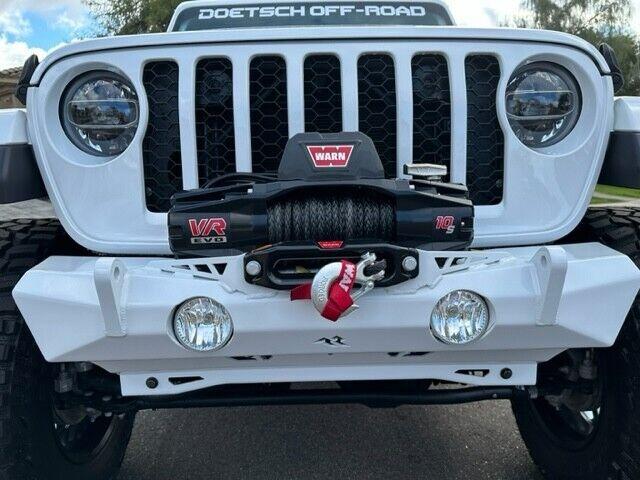 2022 Jeep Gladiator –