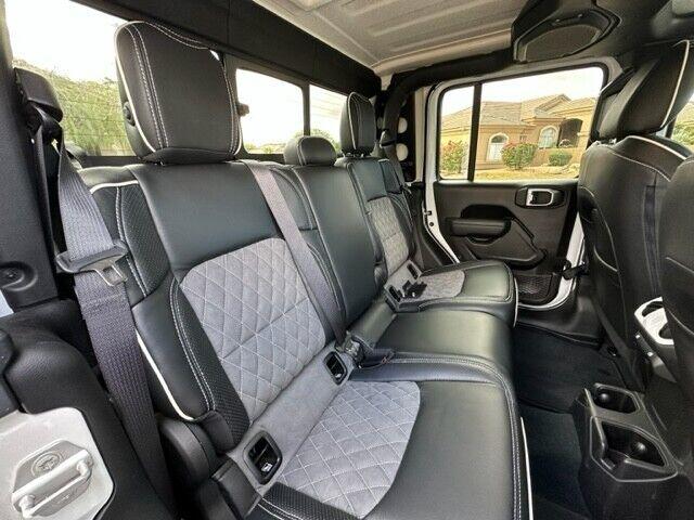 2022 Jeep Gladiator –