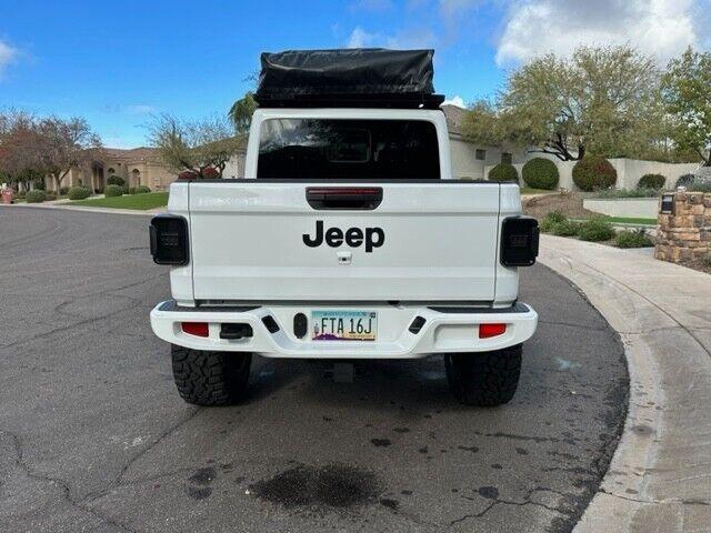 2022 Jeep Gladiator –