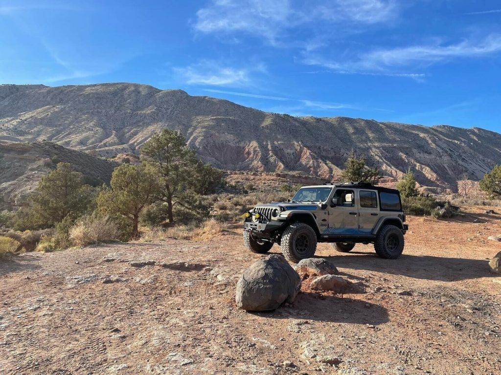 2022 Jeep Wrangler –