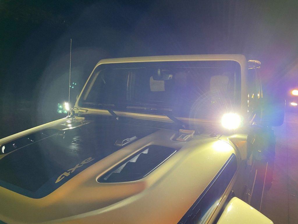 2022 Jeep Wrangler –