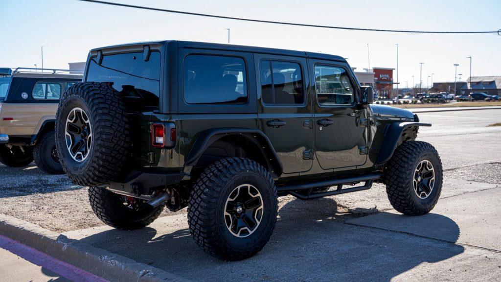 2022 Jeep Wrangler Unlimited Willys Black Mountain Edition–