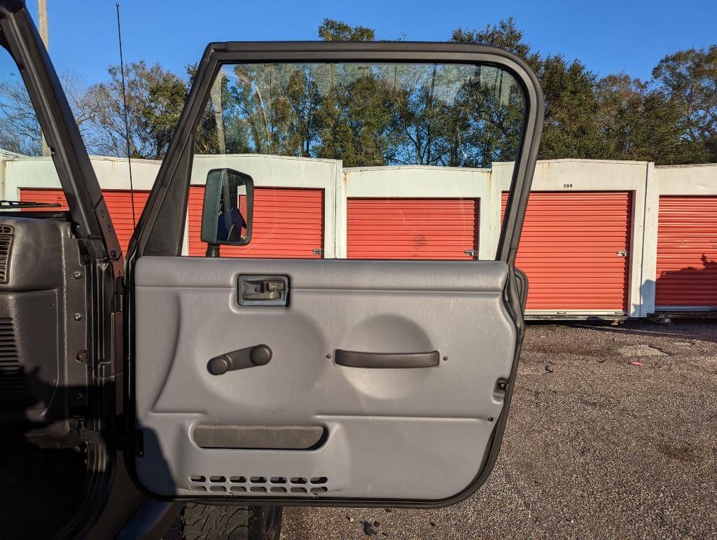 2000 Jeep Wrangler SE