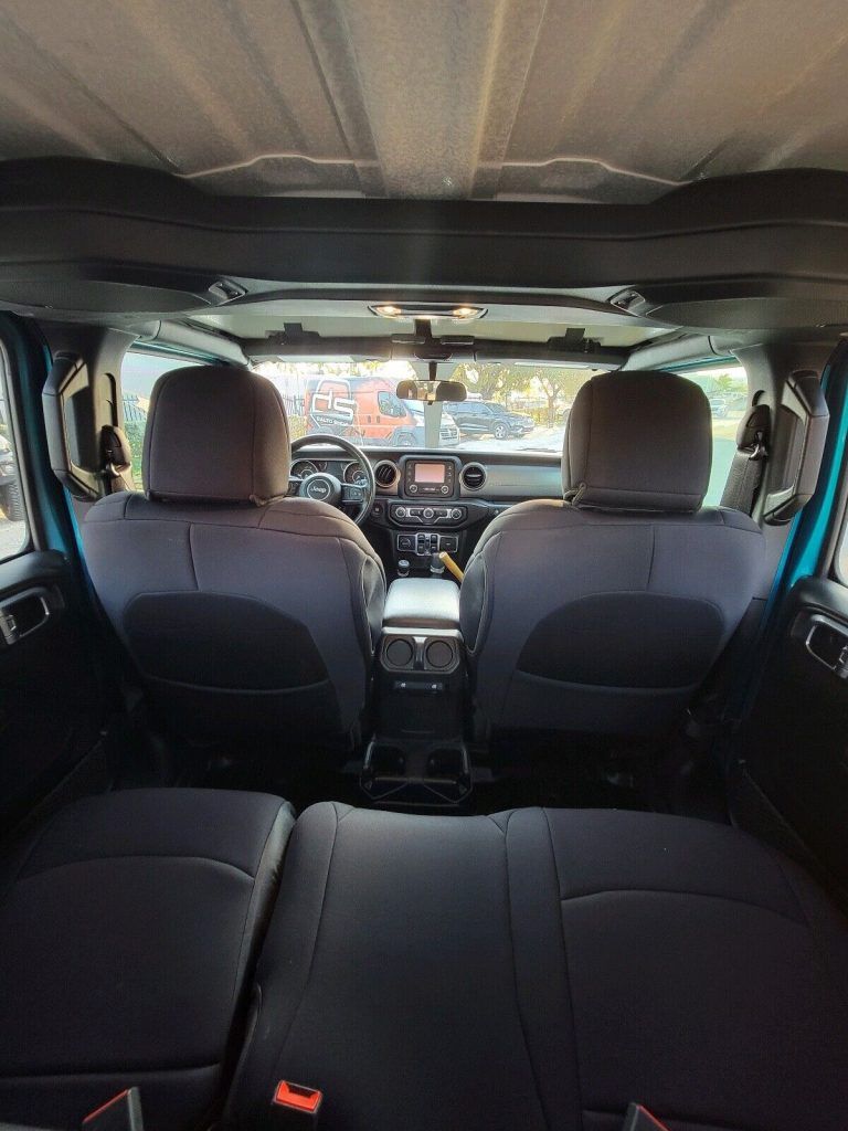 2020 Jeep Wrangler Sport