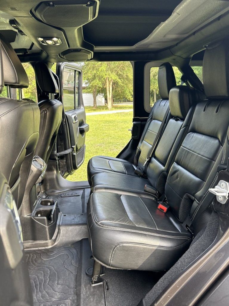 2021 Jeep Wrangler Sport SUV 4D