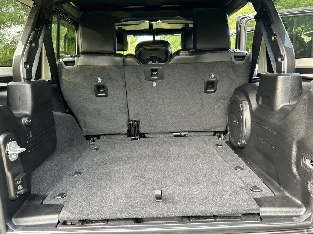 2021 Jeep Wrangler Sport SUV 4D