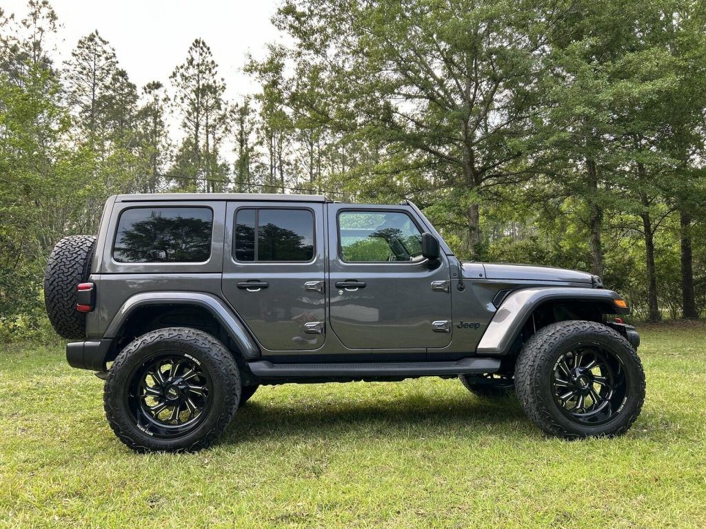 2021 Jeep Wrangler Sport SUV 4D