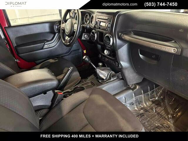 2013 Jeep Wrangler Sport SUV 2D