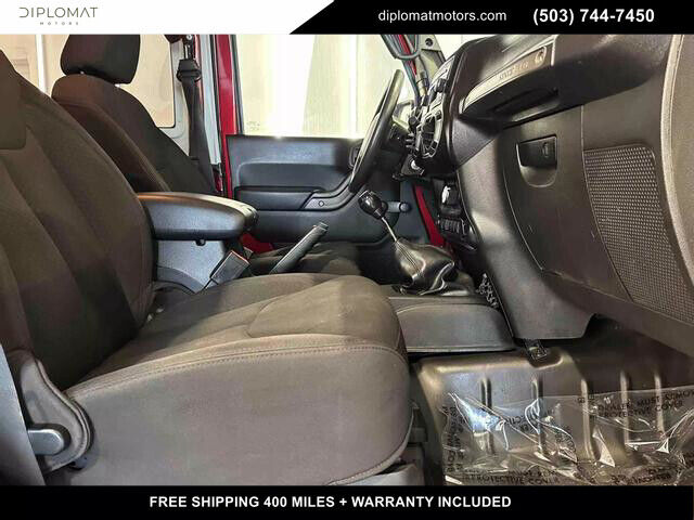 2013 Jeep Wrangler Sport SUV 2D