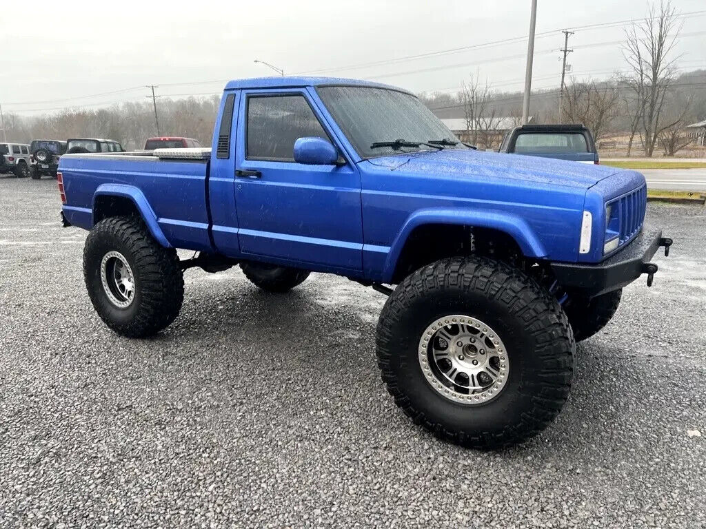 1988 Jeep Comanche Pioneer