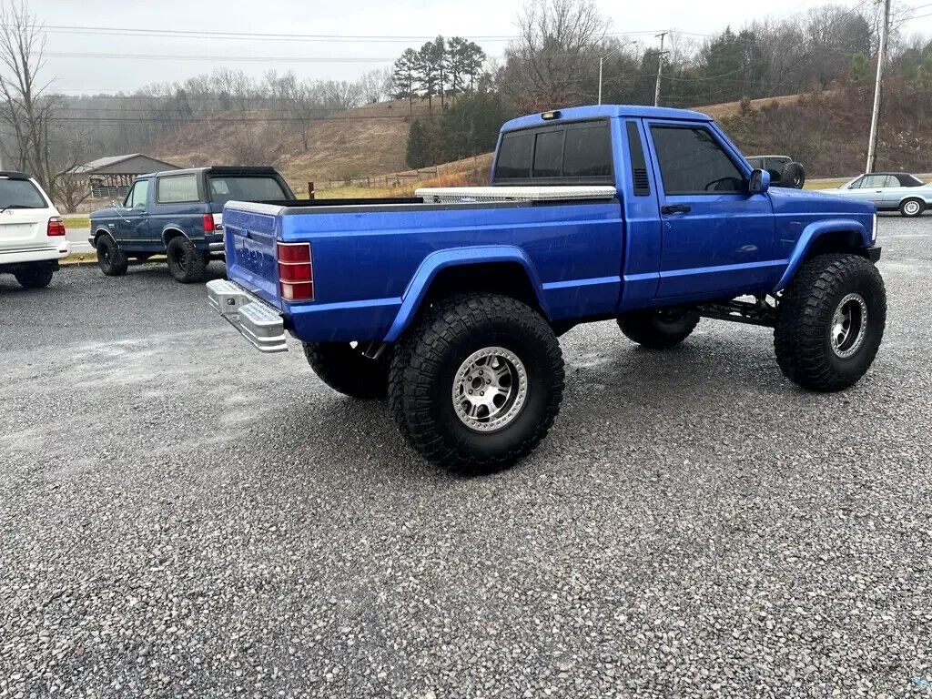 1988 Jeep Comanche Pioneer