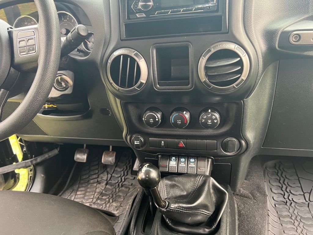 2018 Jeep Wrangler Sport