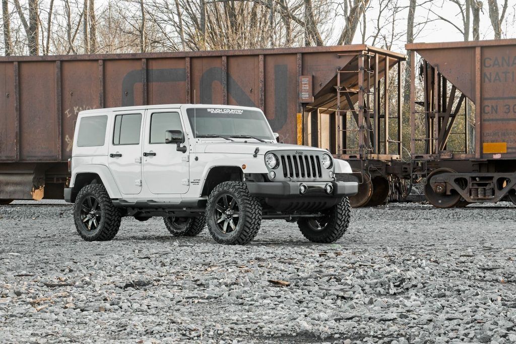 Rough Country 2.5″ Lift Kit for 2007-2018 Jeep Wrangler JK | 2-Door – Perf678