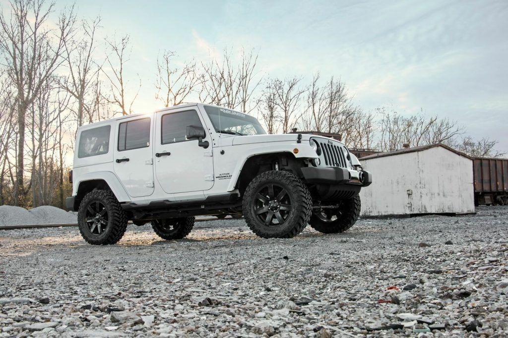 Rough Country 2.5″ Lift Kit for 2007-2018 Jeep Wrangler JK | 2-Door – Perf678