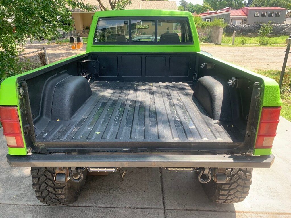 1990 Jeep Comanche Pioneer
