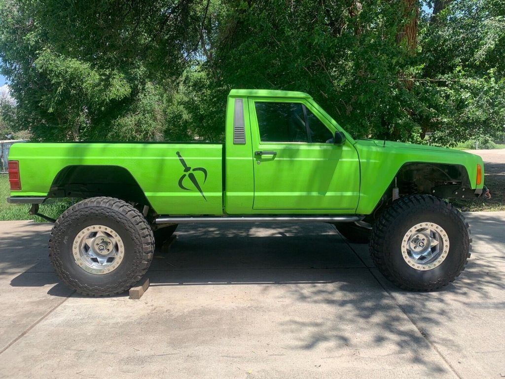 1990 Jeep Comanche Pioneer