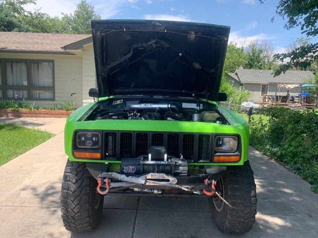 1990 Jeep Comanche Pioneer
