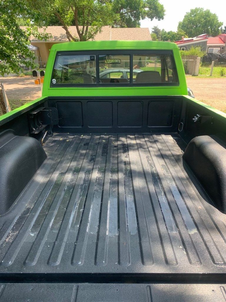 1990 Jeep Comanche Pioneer