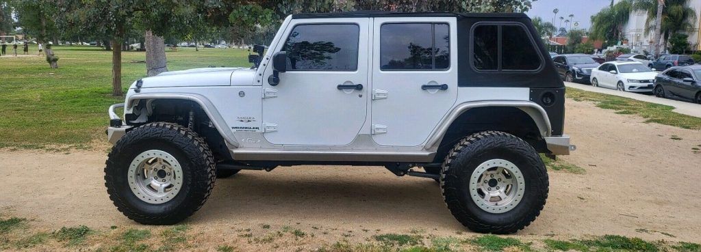2016 Jeep Wrangler Sahara